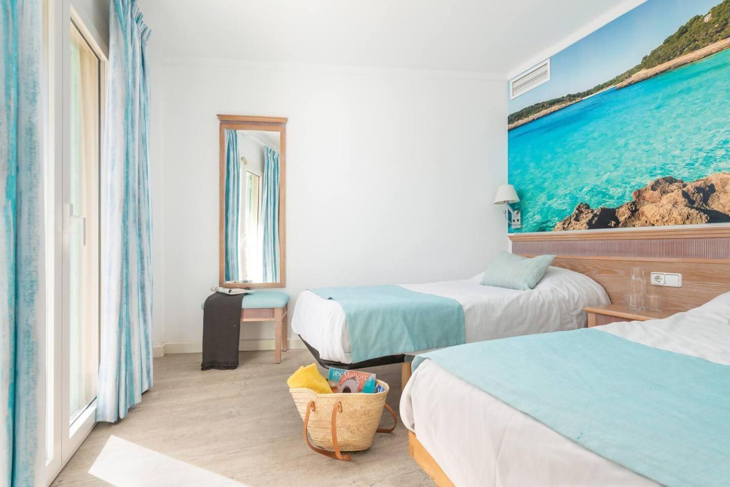Apartamentos Playa Marina Cala Ferrera  Extérieur photo
