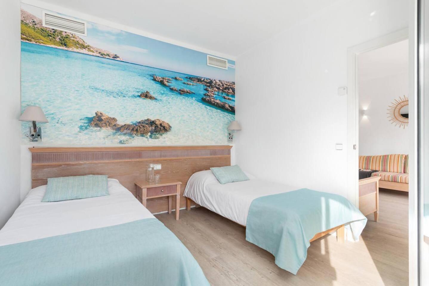 Apartamentos Playa Marina Cala Ferrera  Extérieur photo
